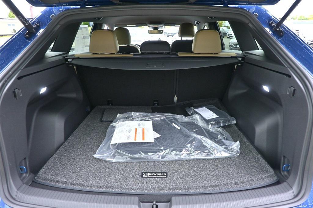 new 2026 Volkswagen Atlas Cross Sport car, priced at $39,450