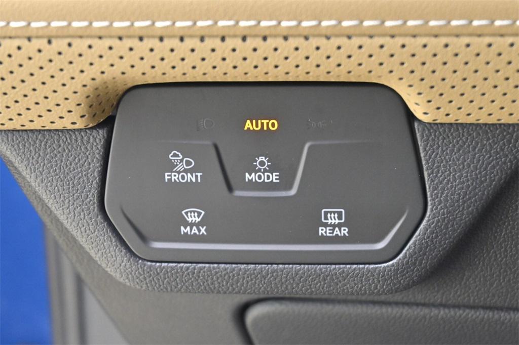 new 2026 Volkswagen Atlas Cross Sport car, priced at $39,450