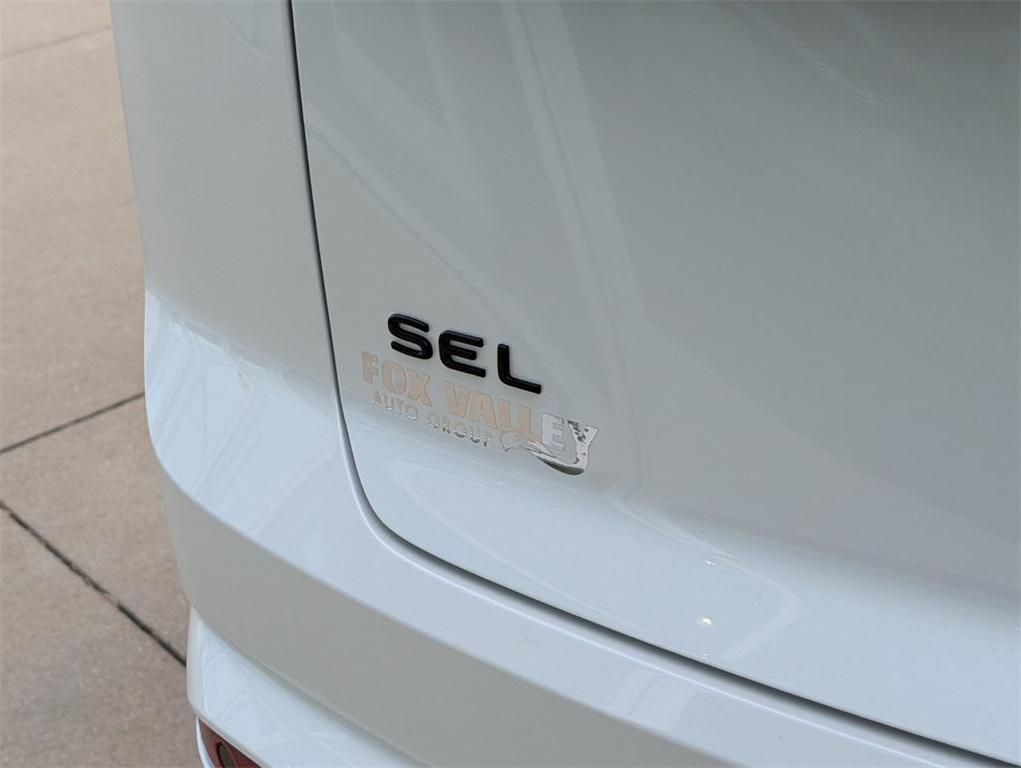 new 2026 Volkswagen Atlas Cross Sport car, priced at $49,237