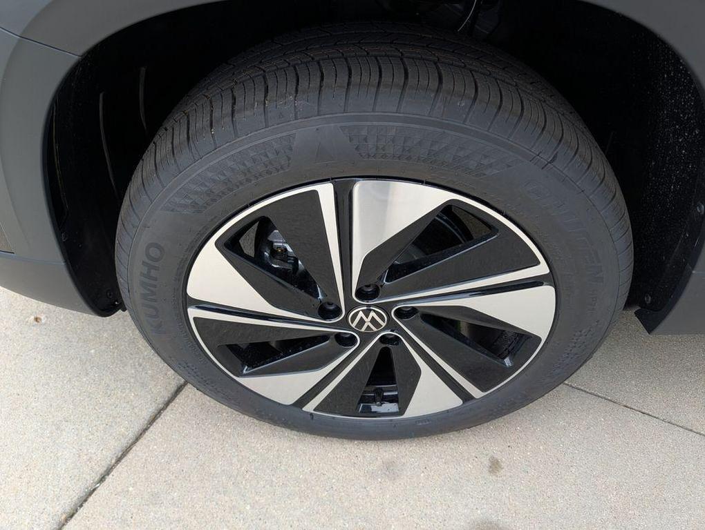 new 2026 Volkswagen Taos car, priced at $31,827