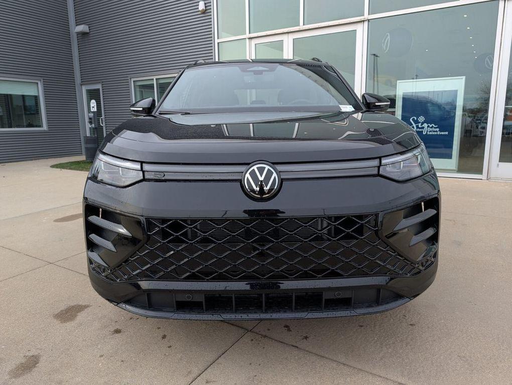 new 2026 Volkswagen Tiguan car, priced at $38,854