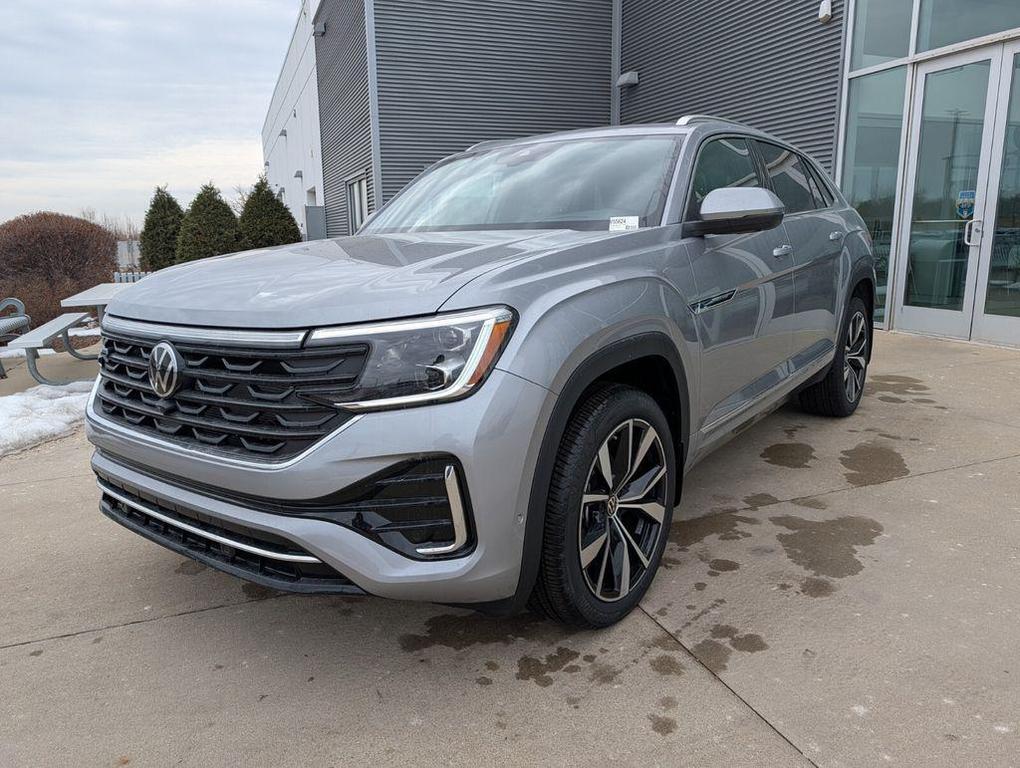 new 2026 Volkswagen Atlas Cross Sport car, priced at $49,919