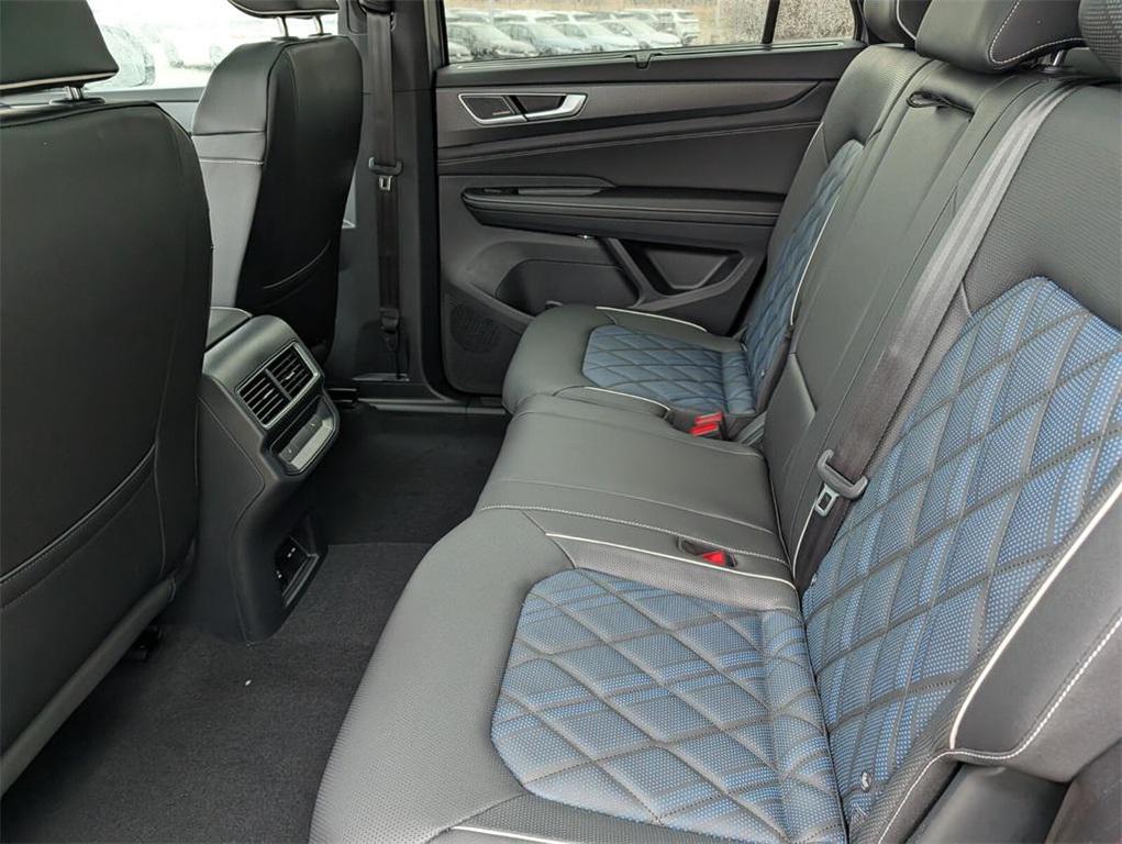 new 2026 Volkswagen Atlas Cross Sport car, priced at $51,919