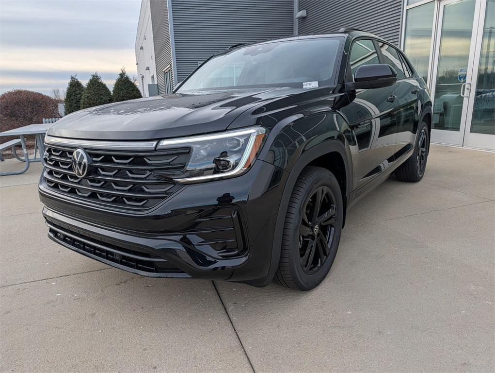 new 2026 Volkswagen Atlas Cross Sport car, priced at $48,800