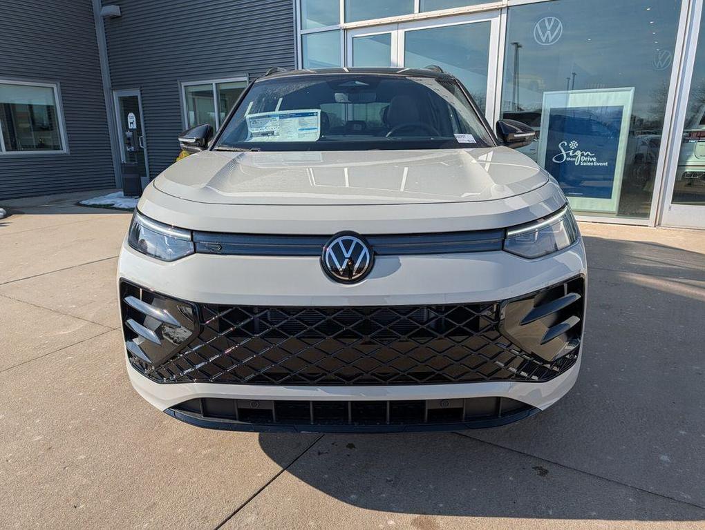 new 2026 Volkswagen Tiguan car, priced at $39,233
