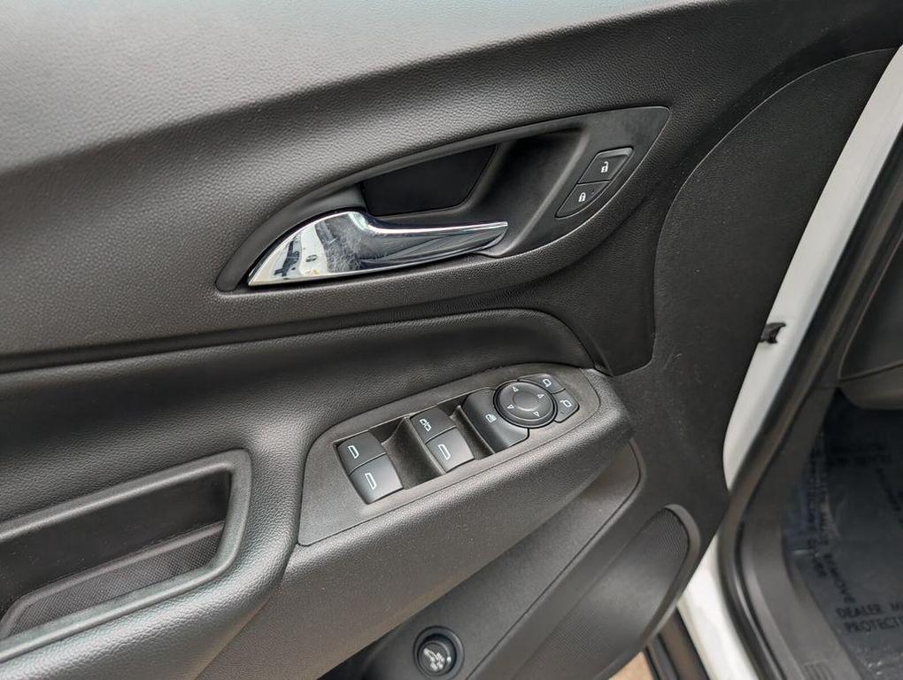 used 2021 Chevrolet Equinox car, priced at $18,991