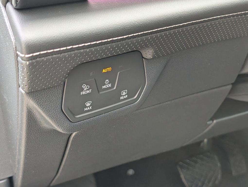 new 2026 Volkswagen Atlas car, priced at $48,773