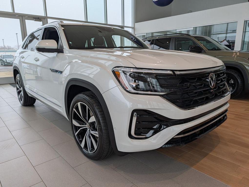 new 2026 Volkswagen Atlas Cross Sport car, priced at $51,191