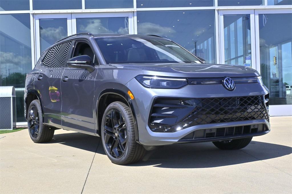 new 2025 Volkswagen Tiguan car, priced at $35,073