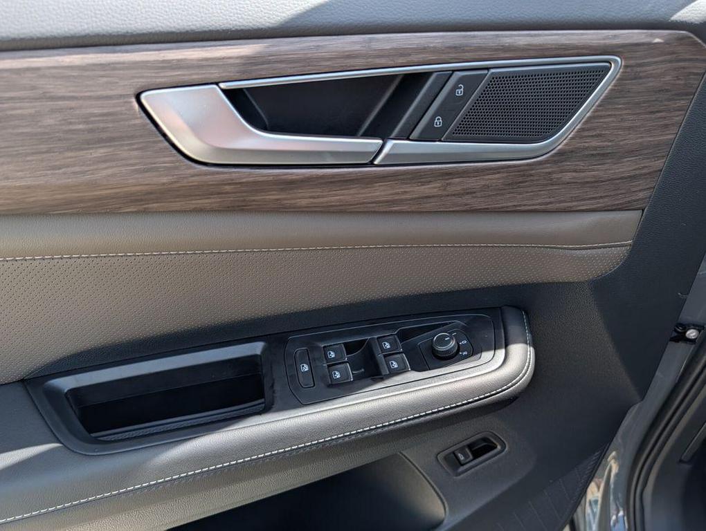 new 2026 Volkswagen Tiguan car, priced at $45,900
