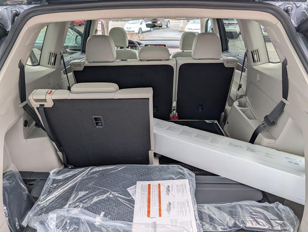 new 2026 Volkswagen Atlas car, priced at $54,210