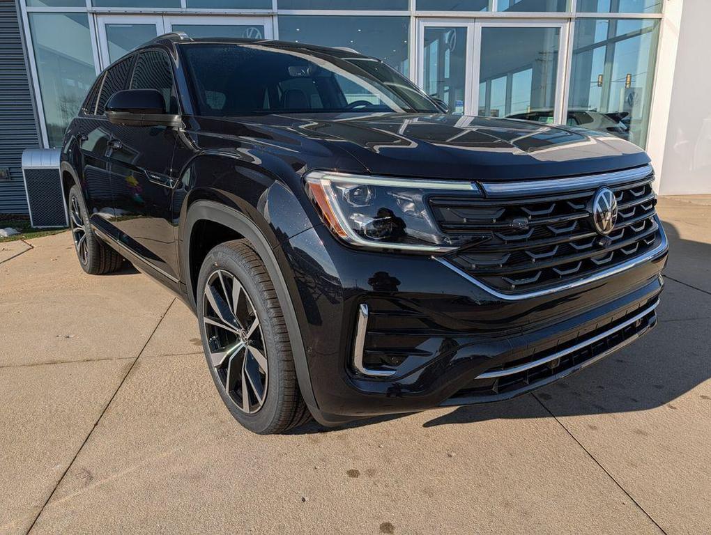 new 2026 Volkswagen Atlas Cross Sport car, priced at $49,774
