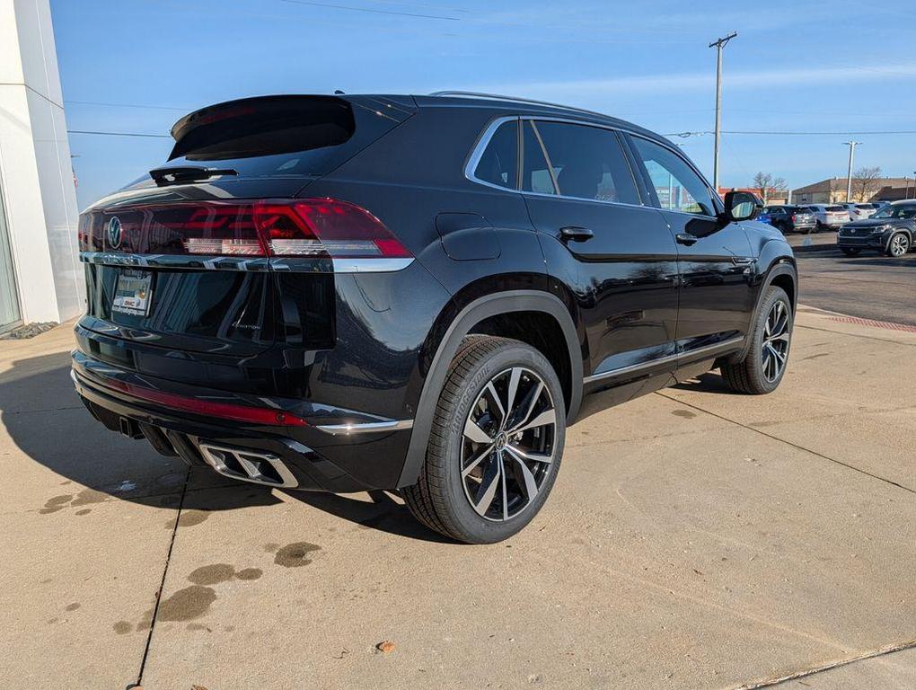 new 2026 Volkswagen Atlas Cross Sport car, priced at $49,774
