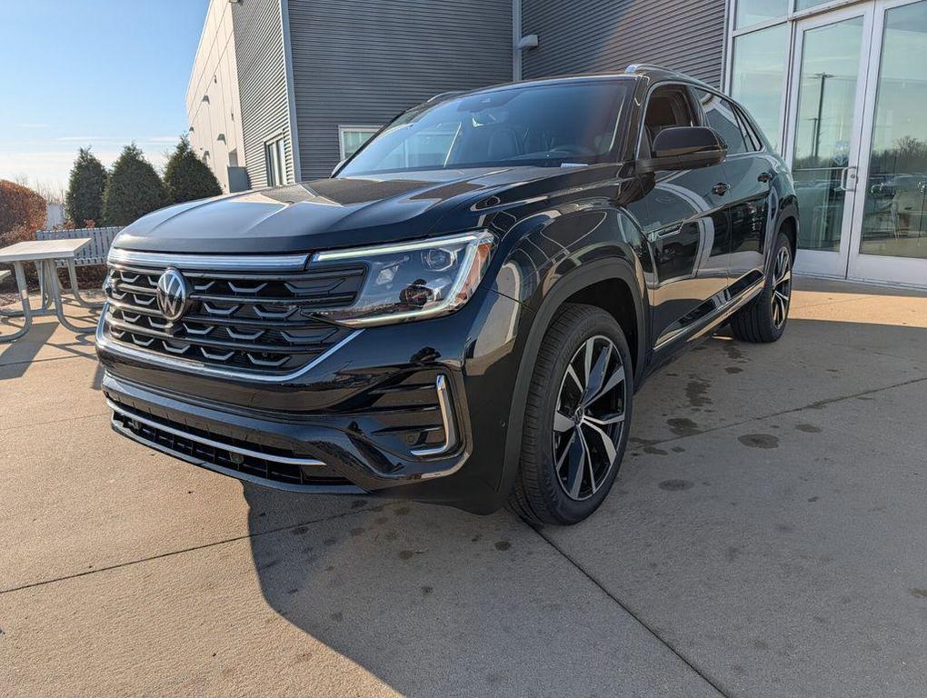 new 2026 Volkswagen Atlas Cross Sport car, priced at $49,774