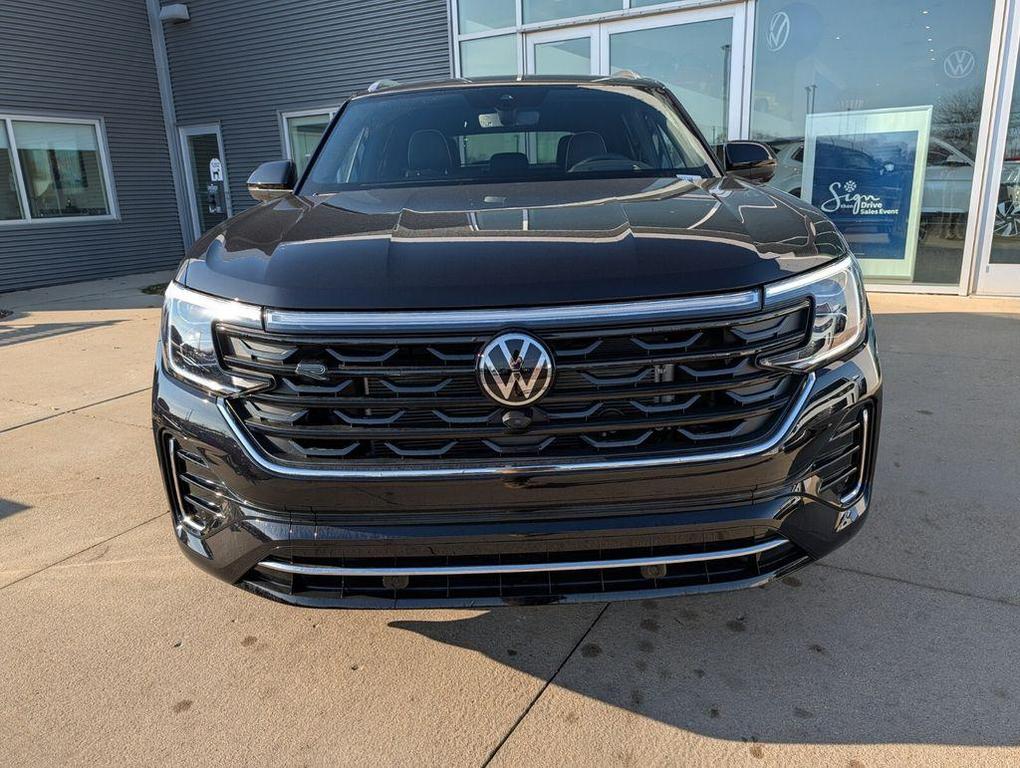 new 2026 Volkswagen Atlas Cross Sport car, priced at $49,774