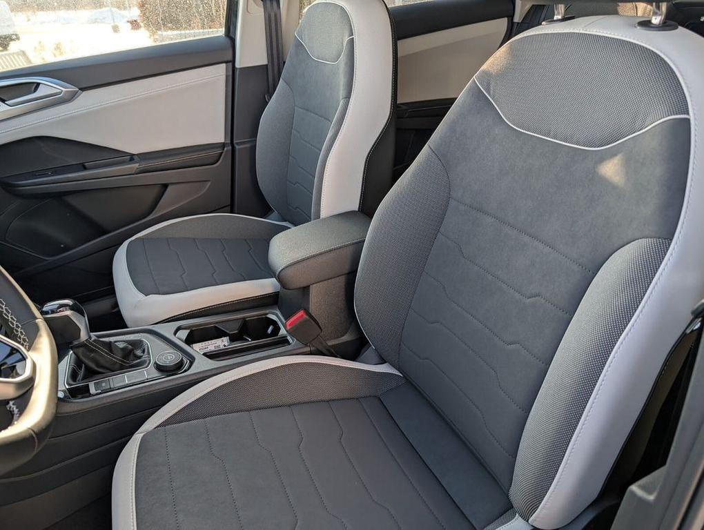 new 2026 Volkswagen Taos car, priced at $31,252