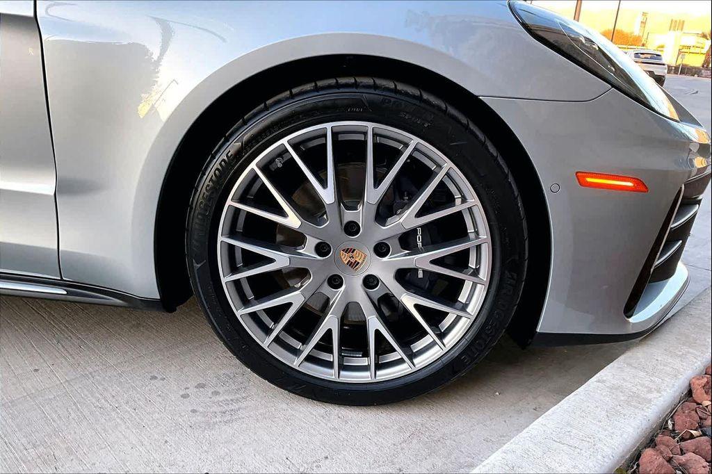 new 2026 Porsche Panamera car, priced at $134,900