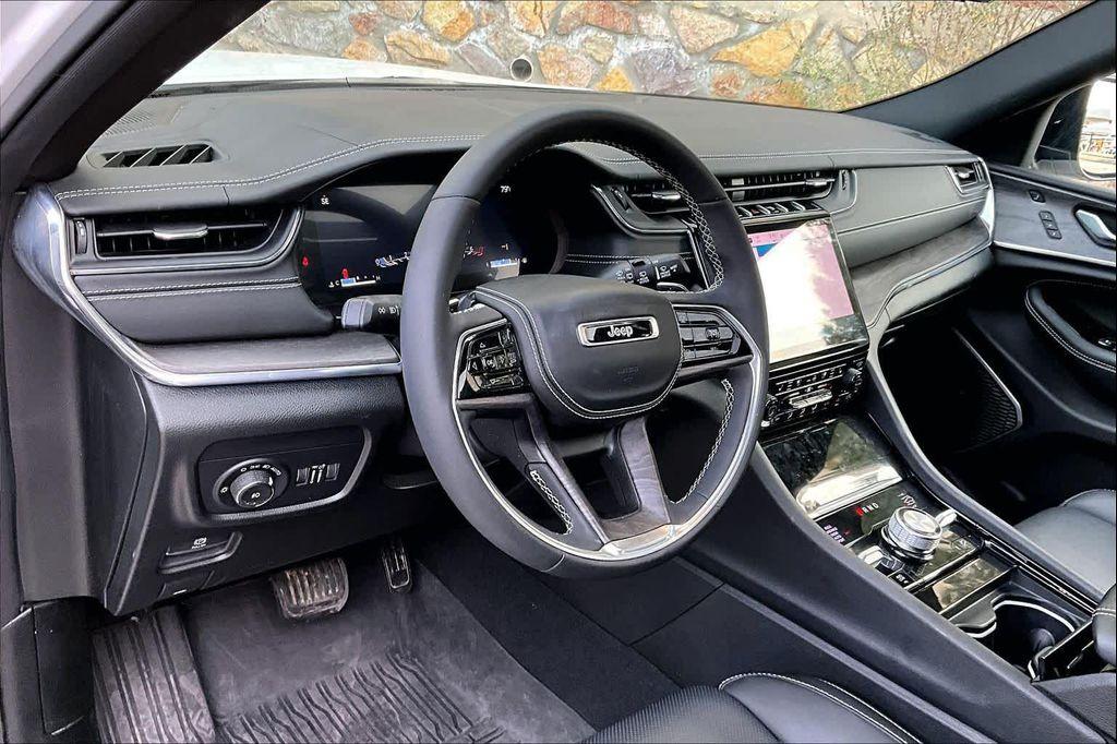 used 2024 Jeep Grand Cherokee L car, priced at $38,674