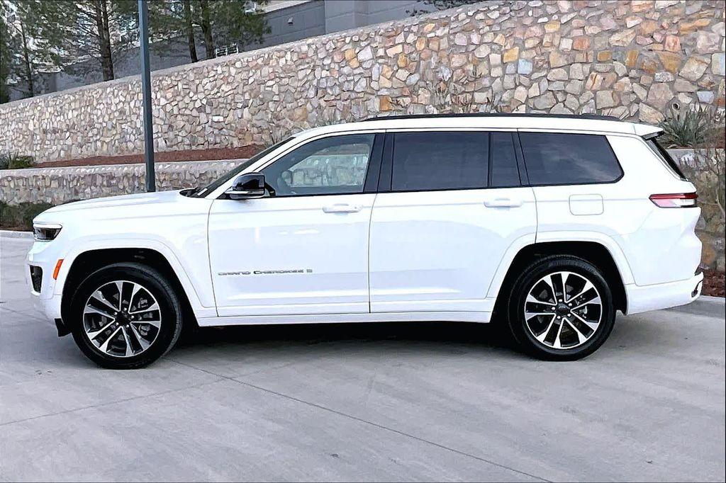 used 2024 Jeep Grand Cherokee L car, priced at $38,674