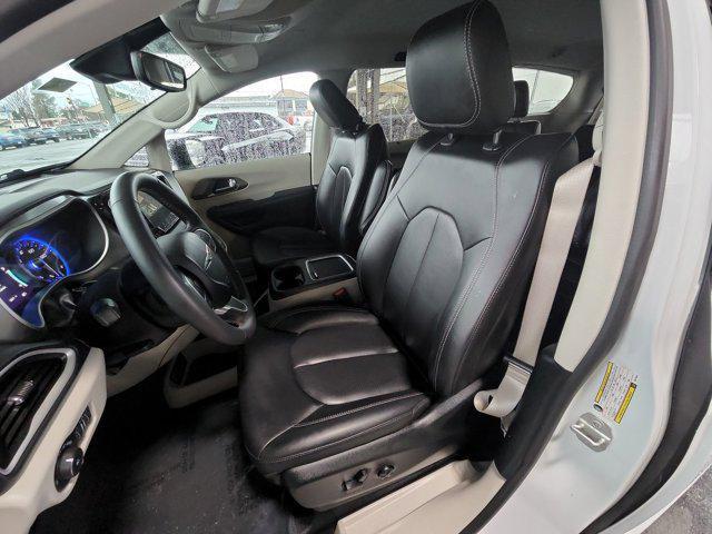 used 2024 Chrysler Pacifica car, priced at $25,669