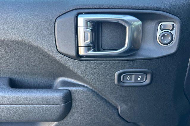 new 2026 Jeep Wrangler car, priced at $43,405