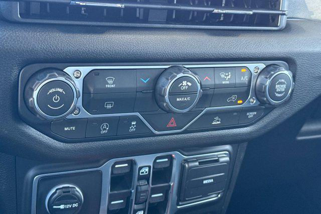 new 2026 Jeep Wrangler car, priced at $43,405