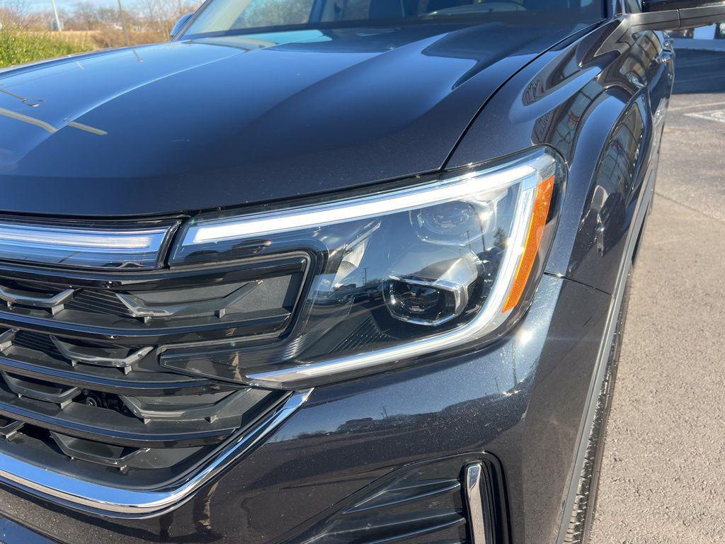 used 2024 Volkswagen Atlas car, priced at $40,598