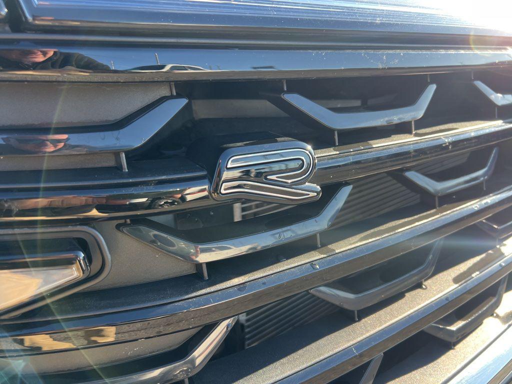 used 2024 Volkswagen Atlas car, priced at $40,598