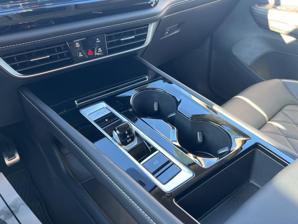 used 2024 Volkswagen Atlas car, priced at $40,598