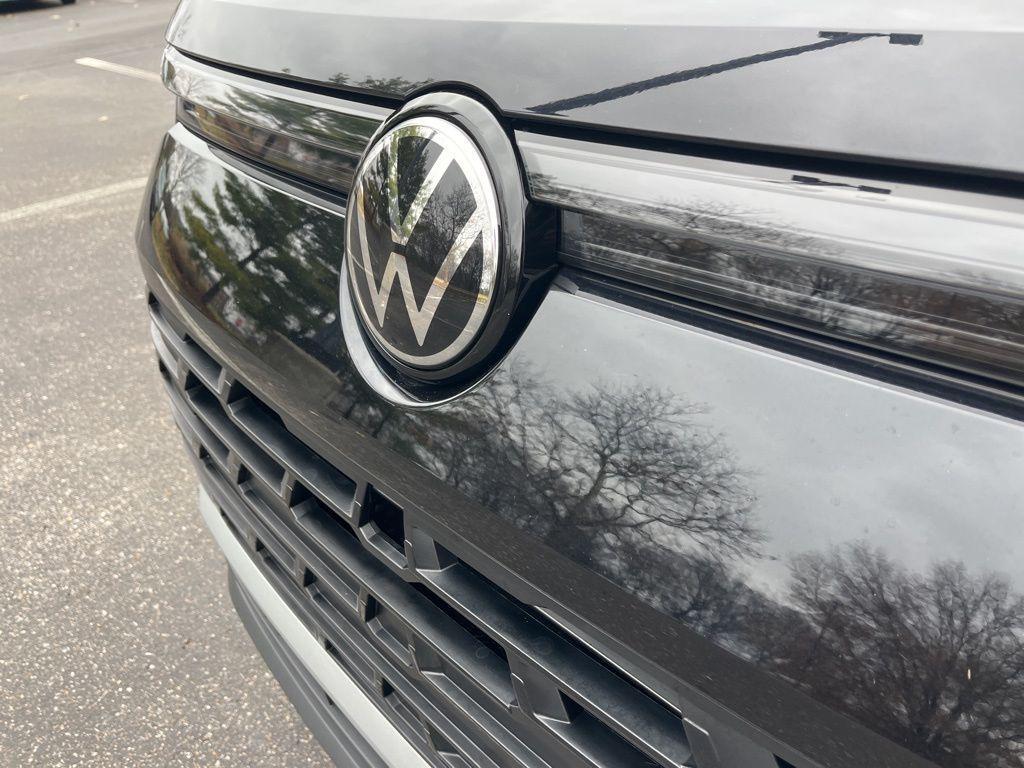 new 2026 Volkswagen Tiguan car, priced at $34,381