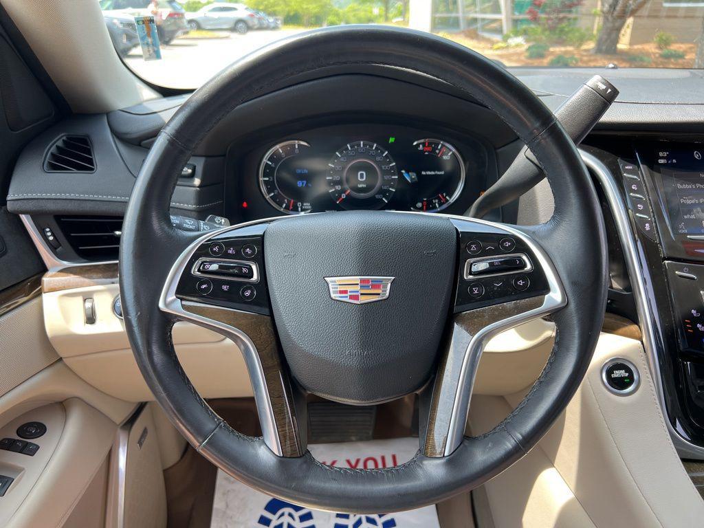 used 2020 Cadillac Escalade ESV car, priced at $35,900