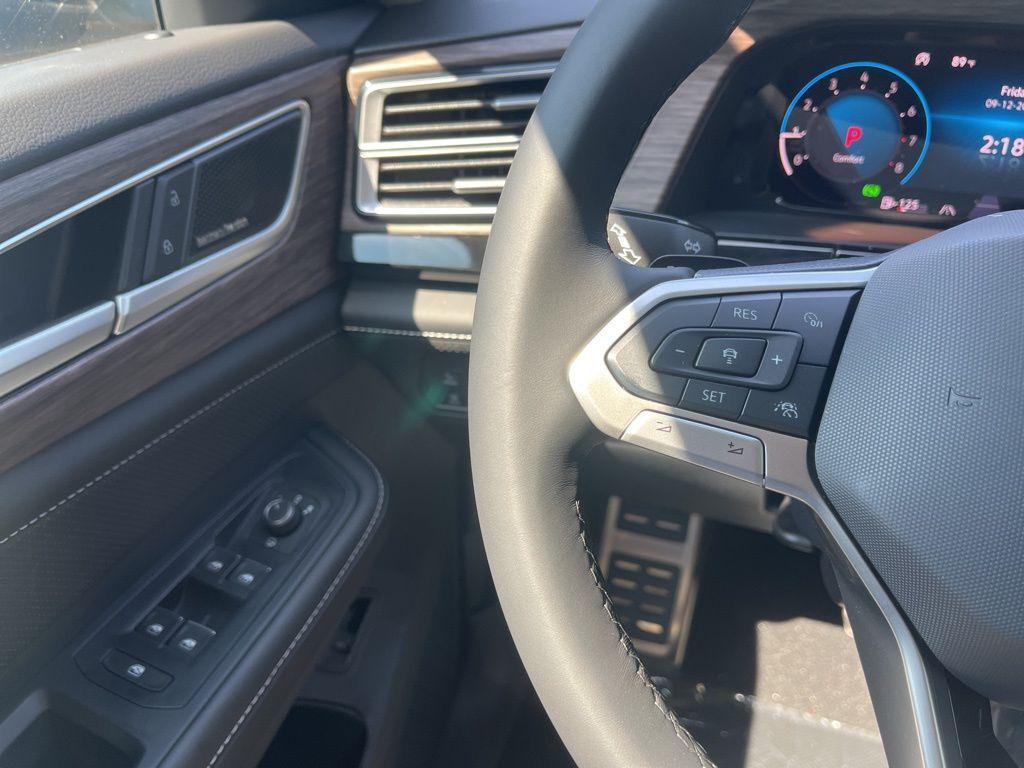 new 2026 Volkswagen Atlas car, priced at $58,060