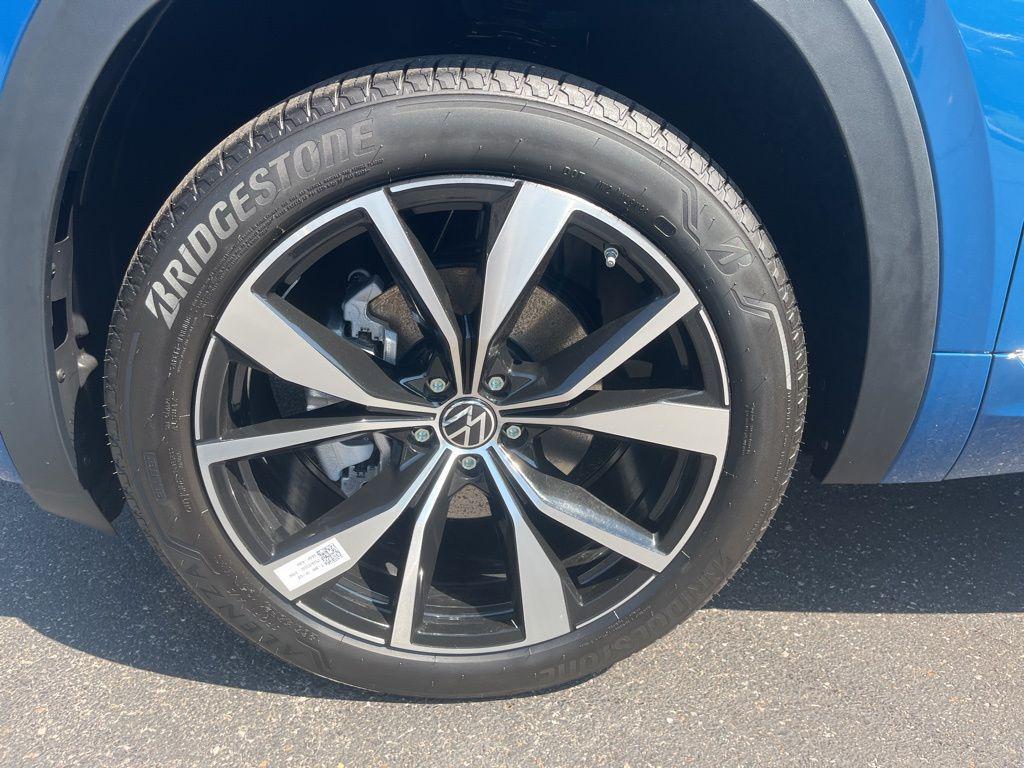 new 2026 Volkswagen Atlas car, priced at $58,060