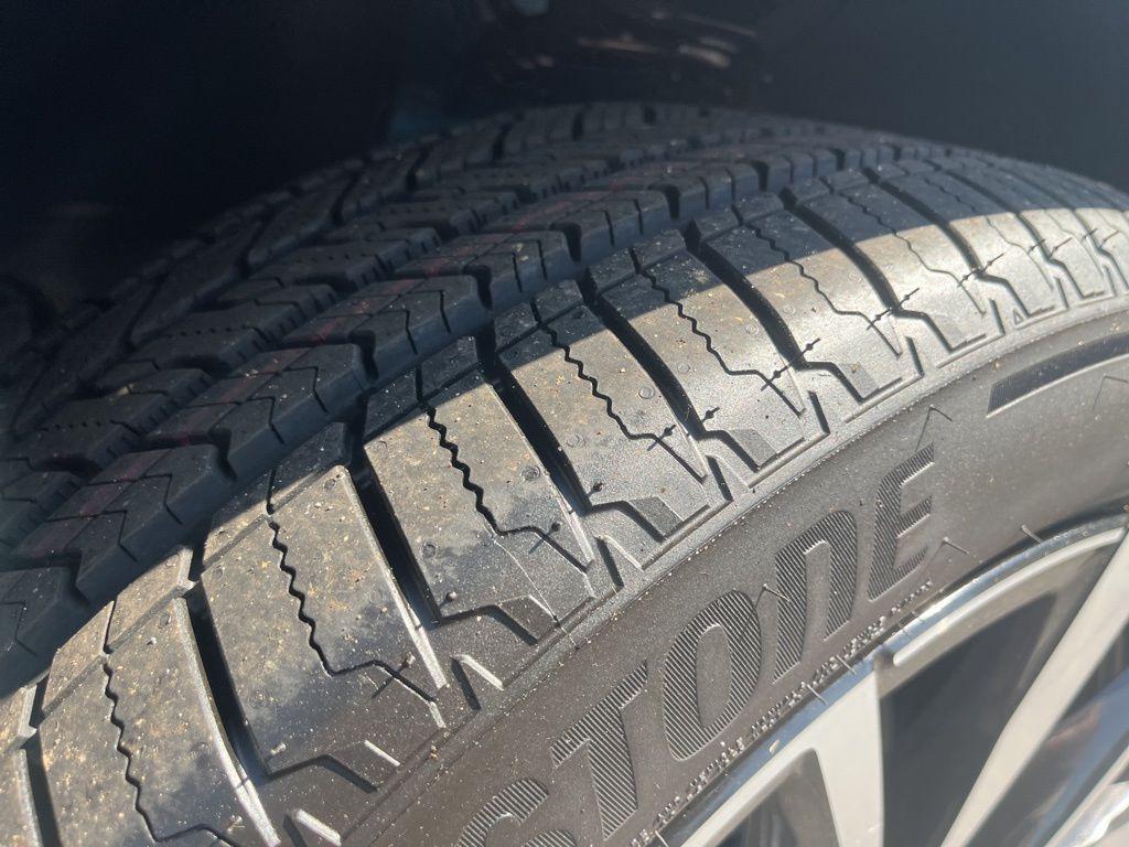 new 2026 Volkswagen Atlas car, priced at $58,060