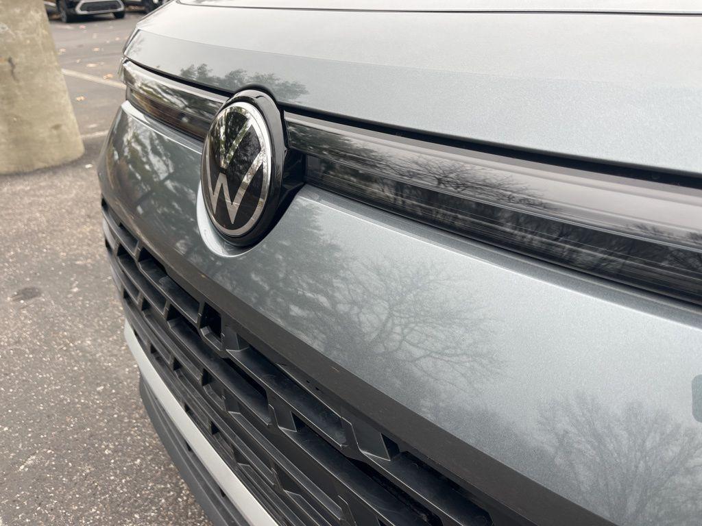 new 2026 Volkswagen Tiguan car, priced at $32,881