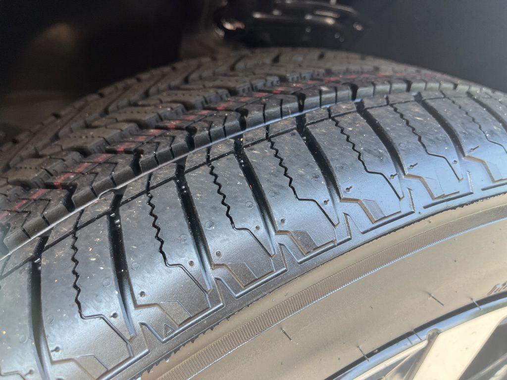 new 2026 Volkswagen Atlas car, priced at $58,060