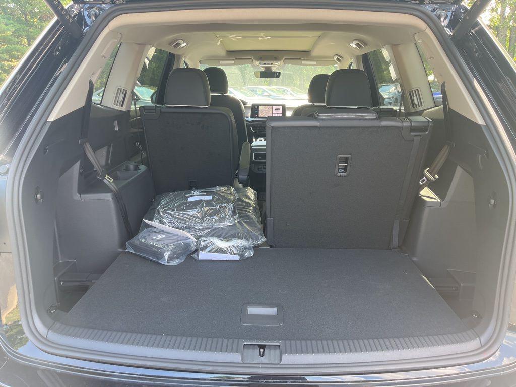 new 2026 Volkswagen Atlas car, priced at $58,060