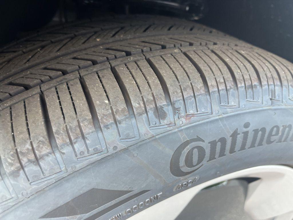 new 2025 Volkswagen ID. Buzz car, priced at $62,290