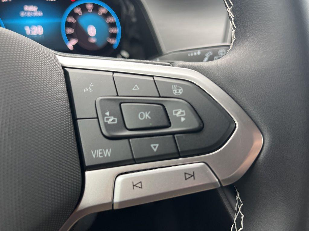 new 2026 Volkswagen Atlas Cross Sport car, priced at $45,506