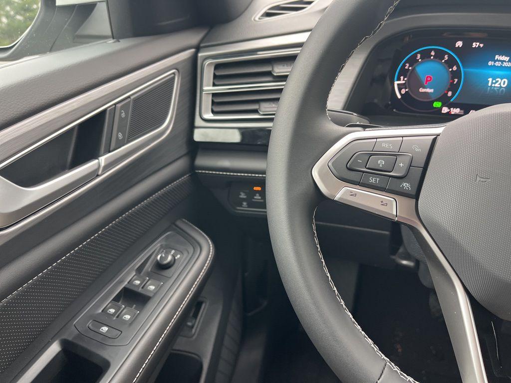 new 2026 Volkswagen Atlas Cross Sport car, priced at $45,506