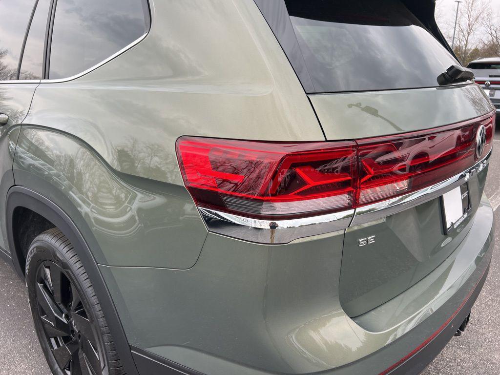 new 2026 Volkswagen Atlas car, priced at $48,842