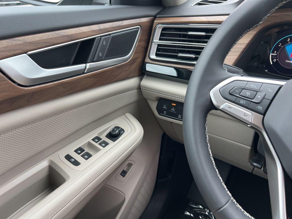 new 2026 Volkswagen Atlas car, priced at $48,842