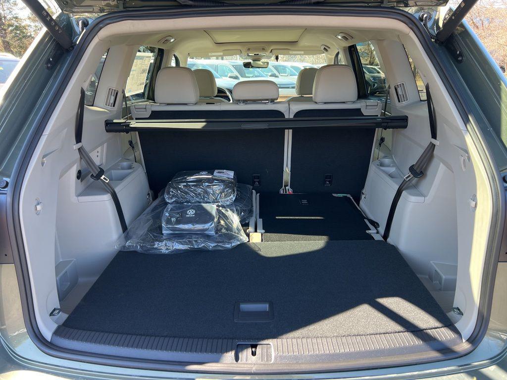new 2026 Volkswagen Atlas car, priced at $48,147