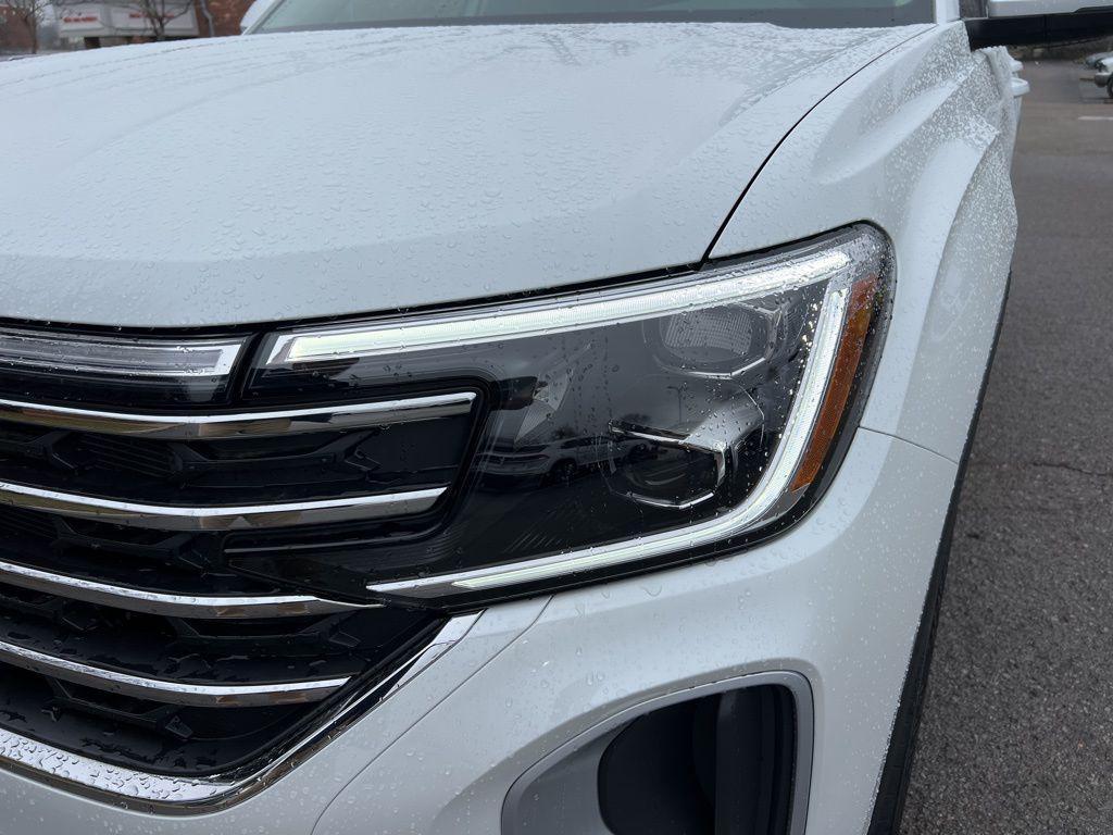 new 2026 Volkswagen Atlas car, priced at $48,377