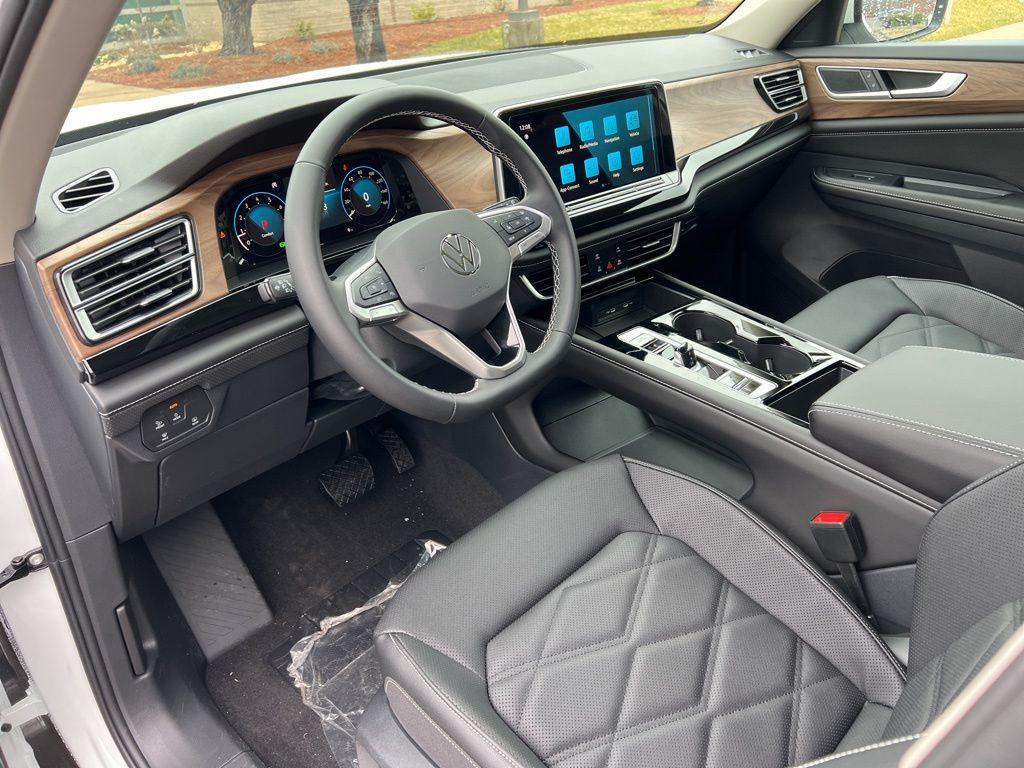 new 2026 Volkswagen Atlas car, priced at $48,377