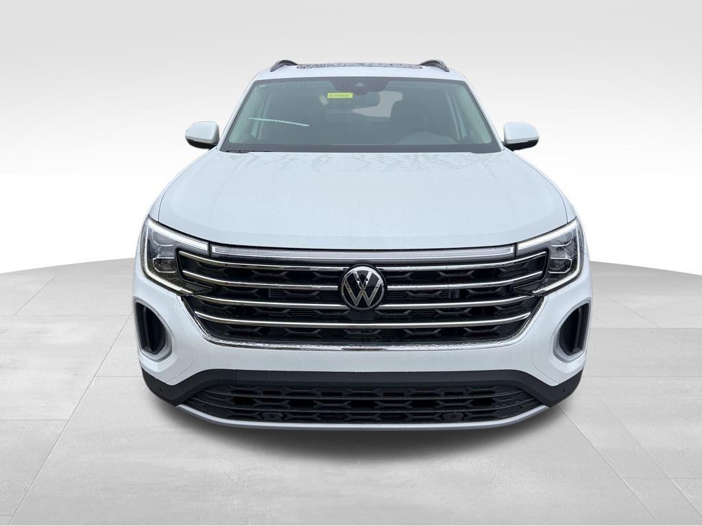 new 2026 Volkswagen Atlas car, priced at $48,377