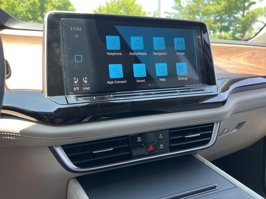 new 2026 Volkswagen Atlas car, priced at $42,357