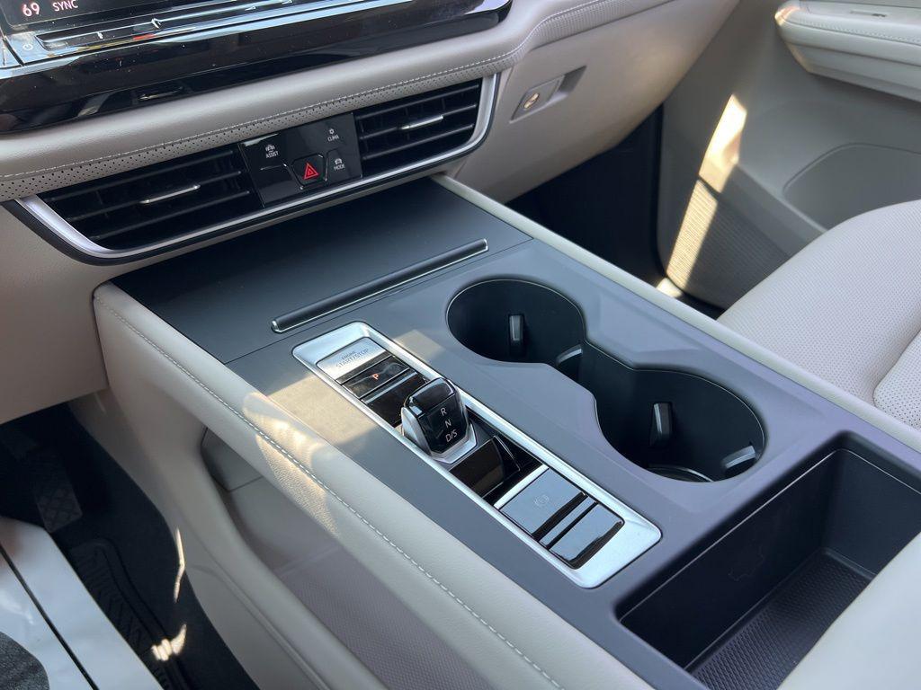 new 2026 Volkswagen Atlas car, priced at $42,357