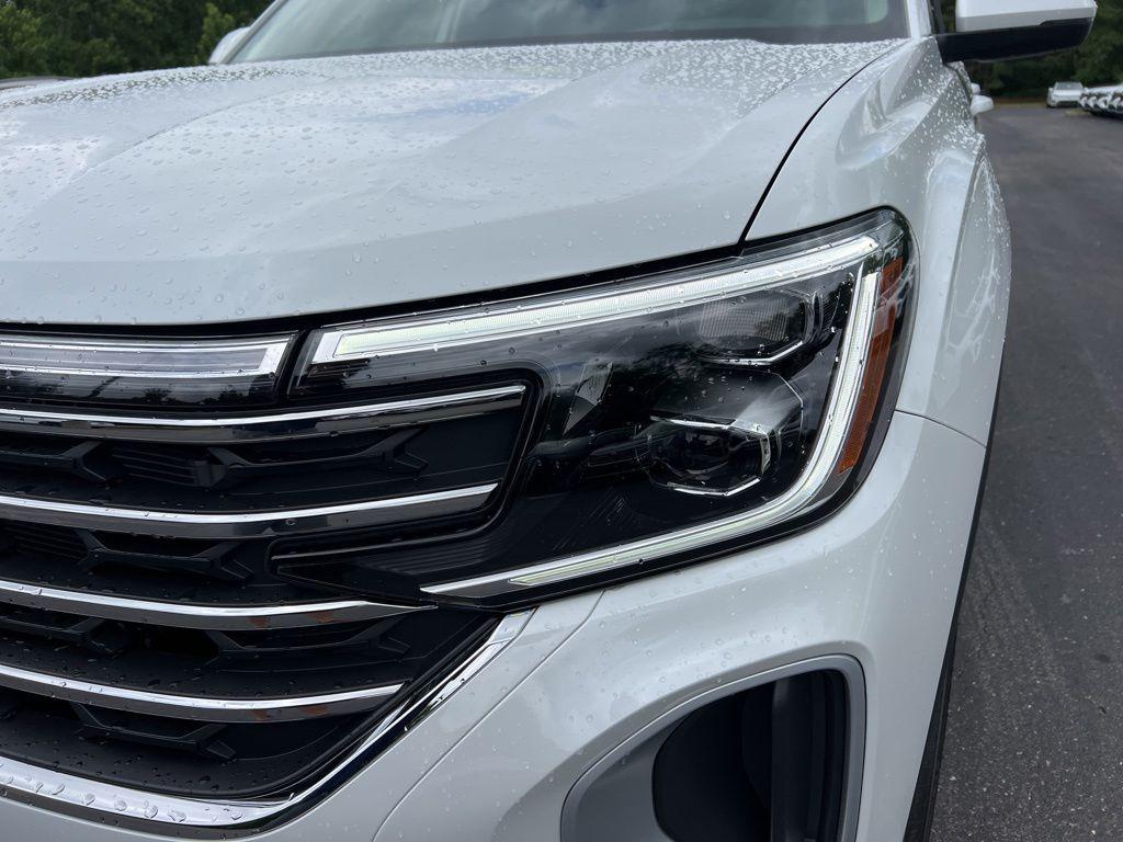 new 2026 Volkswagen Atlas car, priced at $49,749