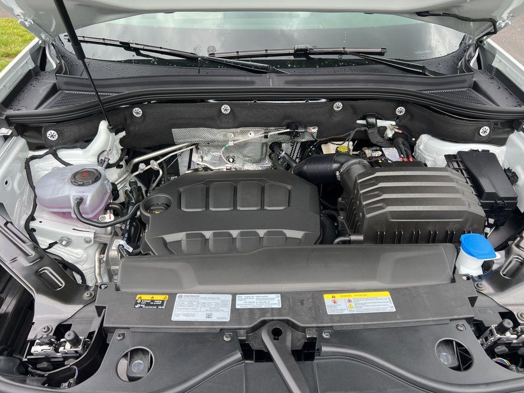 new 2026 Volkswagen Atlas car, priced at $49,749